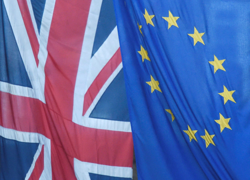 Brexit'in 10. Yılı: İngiliz Seçmenler AB'den Ayrılma Kararını Değerlendiriyor