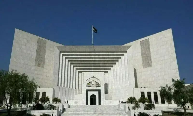 SC Reverses Order on Imran Khan's Defence in Defamation Case