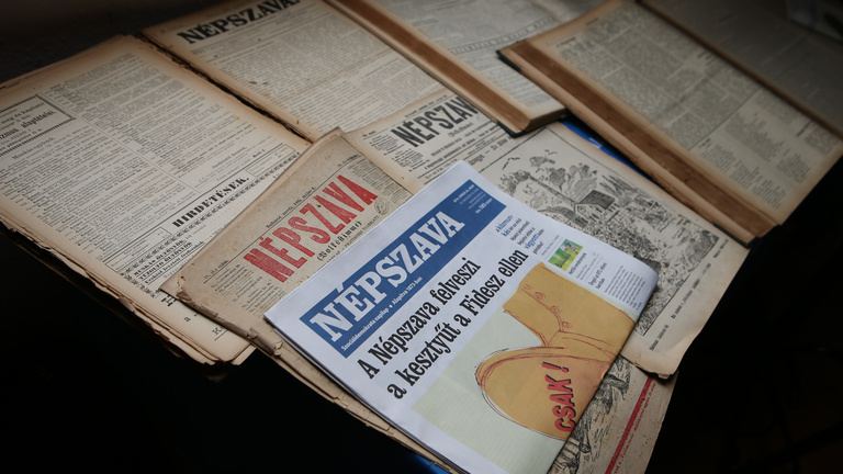 Угорська газета Népszava не виходить друком три тижні, редакція чекає відповіді від власника