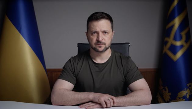 Zelenskiy: Rus Petrol Tesisleri ve Hava Savunma Sistemleri Vuruldu